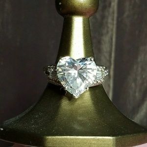 Victoria Wieck Sterling silver heart ring